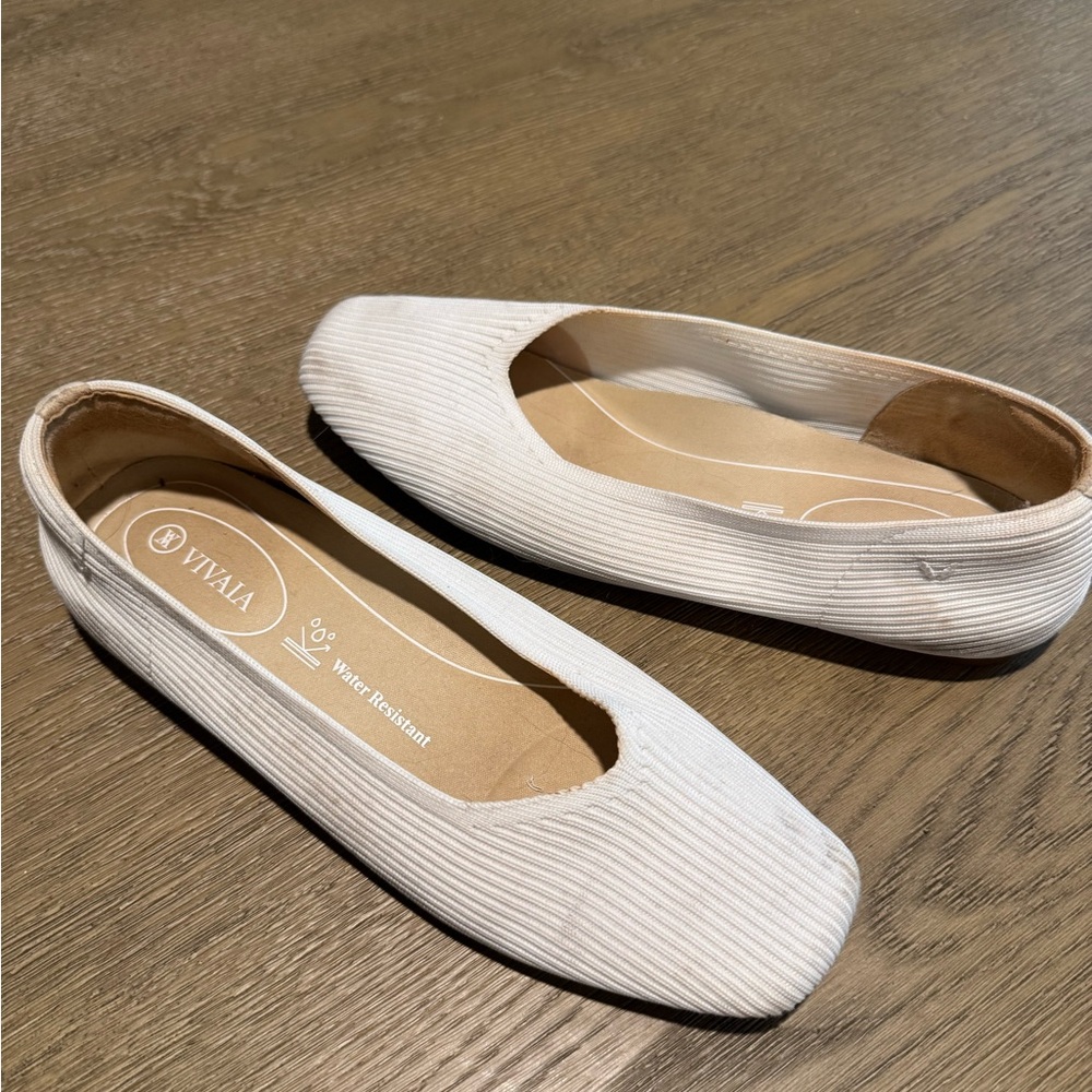 VITALIA Women's White Flats